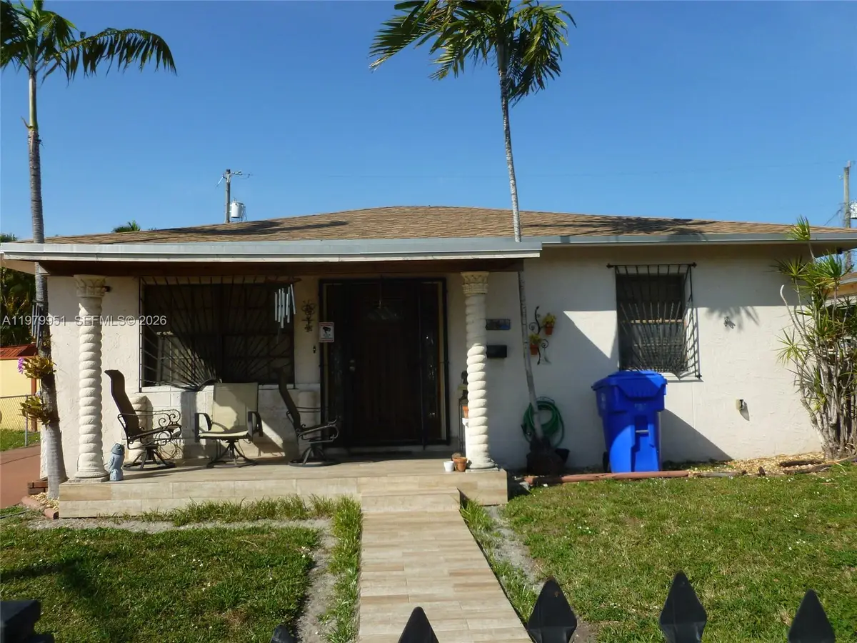 3261 NW 14th St, Miami, FL 33125 - #1