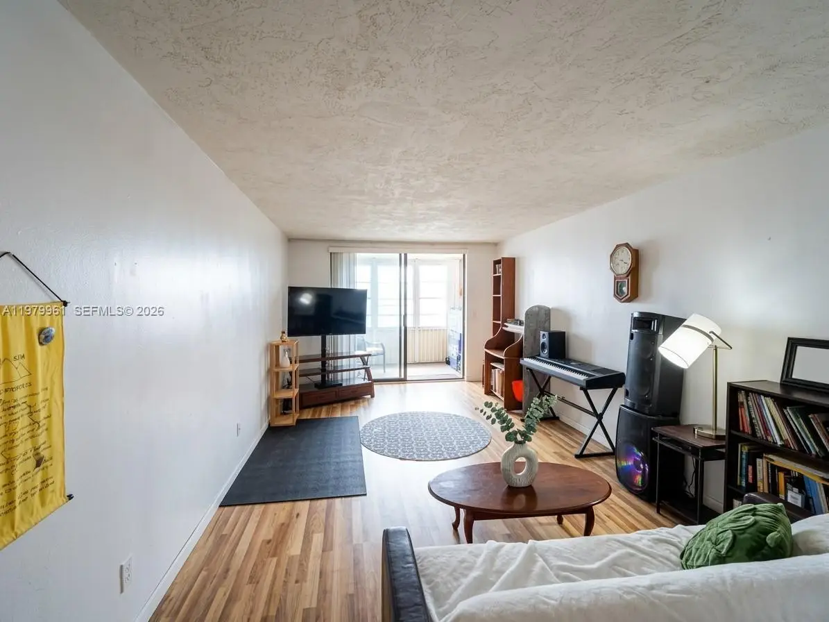 2841 Somerset Dr #307, Lauderdale Lakes, FL 33311 - #1