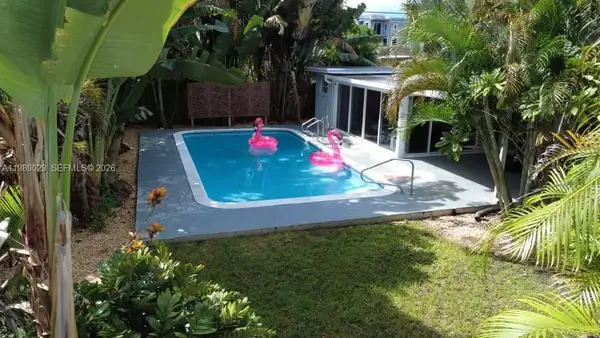 1419 N 16th Ct, Hollywood, FL 33020