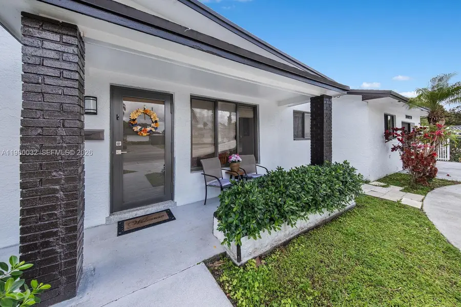 10020 SW 83rd St, Miami, FL 33173 - #2