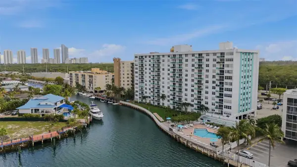 2841 NE 163rd St #802, North Miami Beach, FL 33160