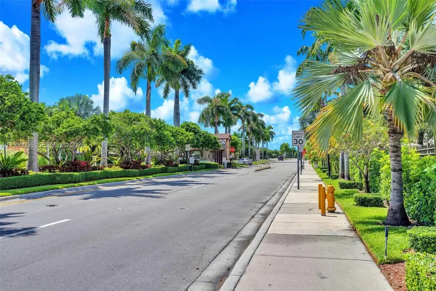 9011 SW 227th St #1, Cutler Bay, FL 33190 - #3