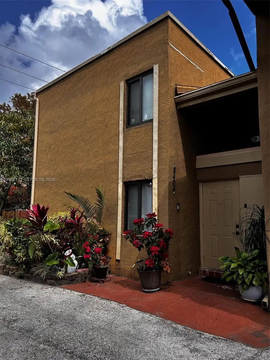 8404 N Missionwood Cir, Miramar, FL 33025 - #1