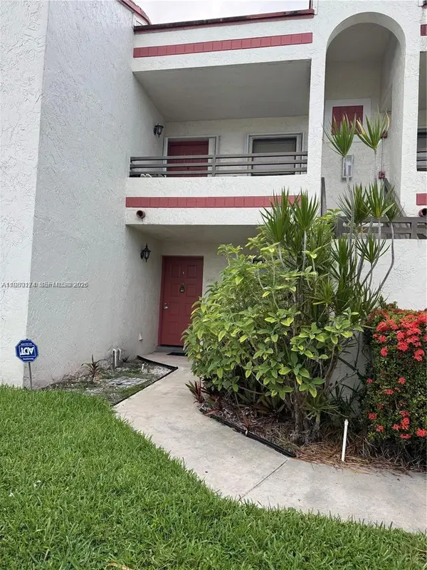 1226 N Hiatus Rd #1226, Pembroke Pines, FL 33026