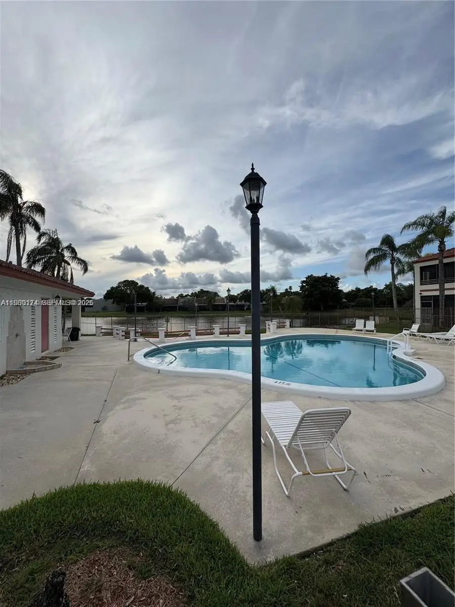 1226 N Hiatus Rd #1226, Pembroke Pines, FL 33026 - #3