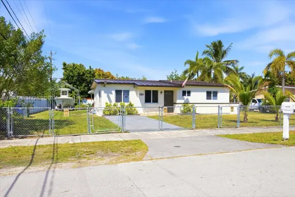 14375 SW 285th St, Homestead, FL 33033