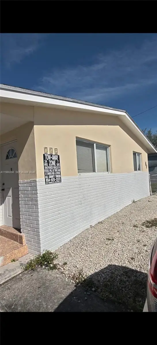 752 NW 3rd Ct, Hallandale Beach, FL 33009 - #3