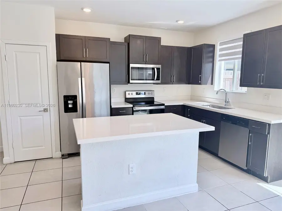 2418 SE 10th Ct, Homestead, FL 33035 - #2