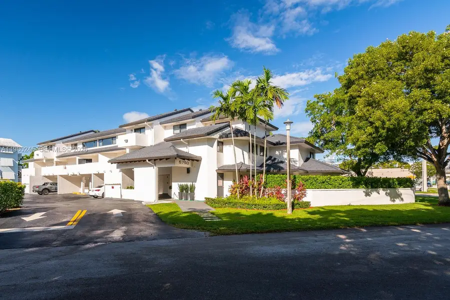 5750 Turin St #206, Coral Gables, FL 33146 - #3