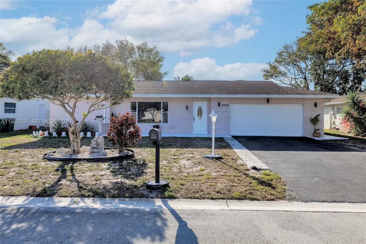 8209 NW 91st Ave, Tamarac, FL 33321 - #1