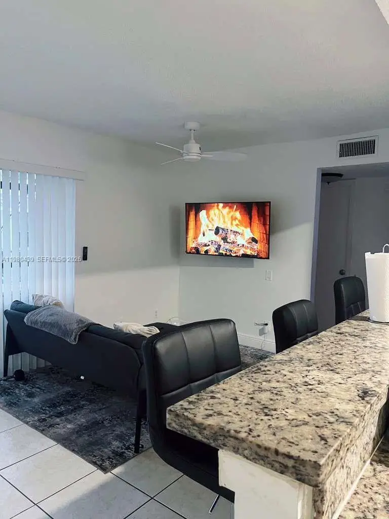 4435 Treehouse Ln #H, Tamarac, FL 33319 - #1