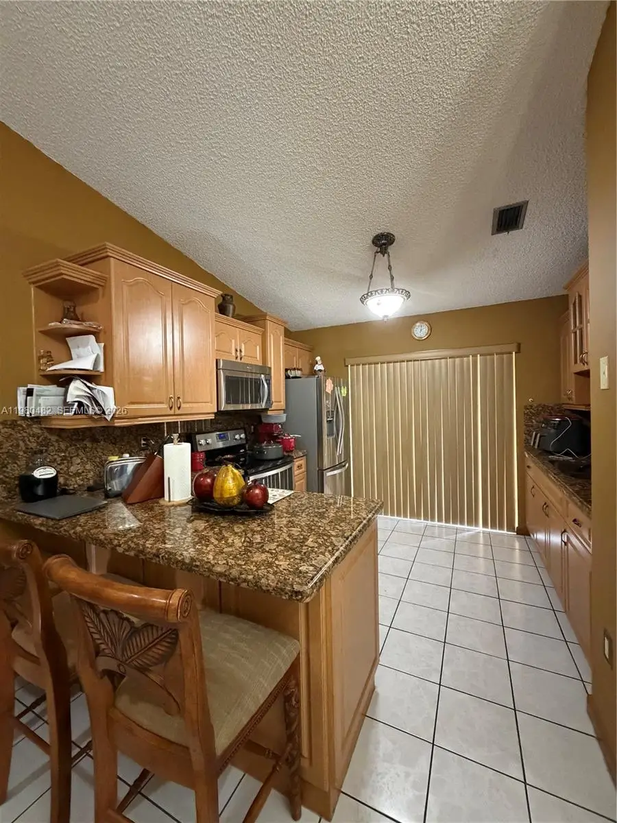 7792 W 29th Way #202, Hialeah, FL 33018 - #3