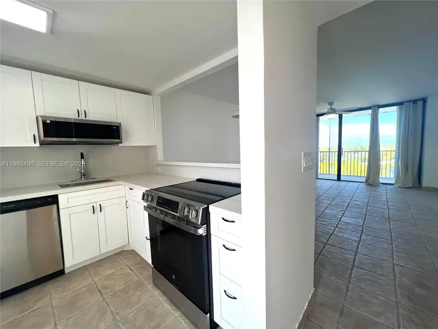 3475 N Country Club Dr #716, Aventura, FL 33180 - #2