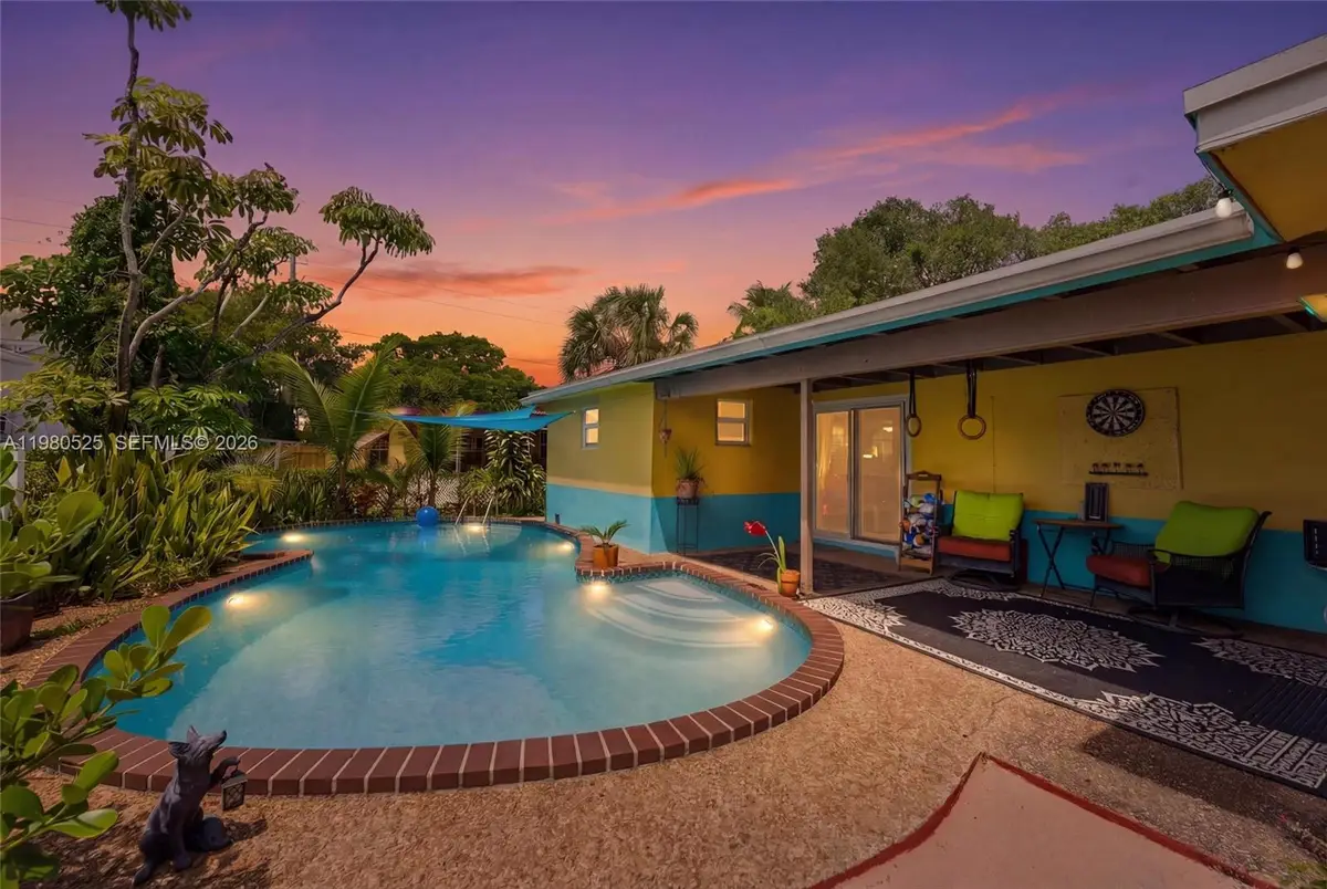 737 SW 2nd Ct, Hallandale Beach, FL 33009 - #1