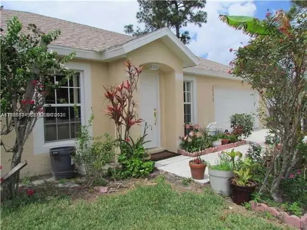 3352 SW Himango St, Port St Lucie, FL 34953