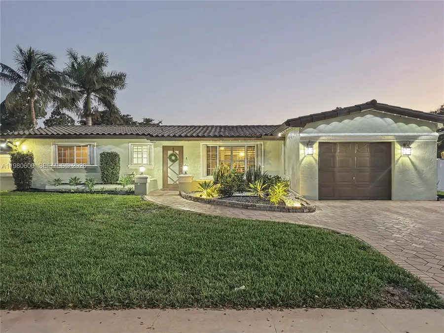 11040 NW 22nd St, Pembroke Pines, FL 33026 - #3