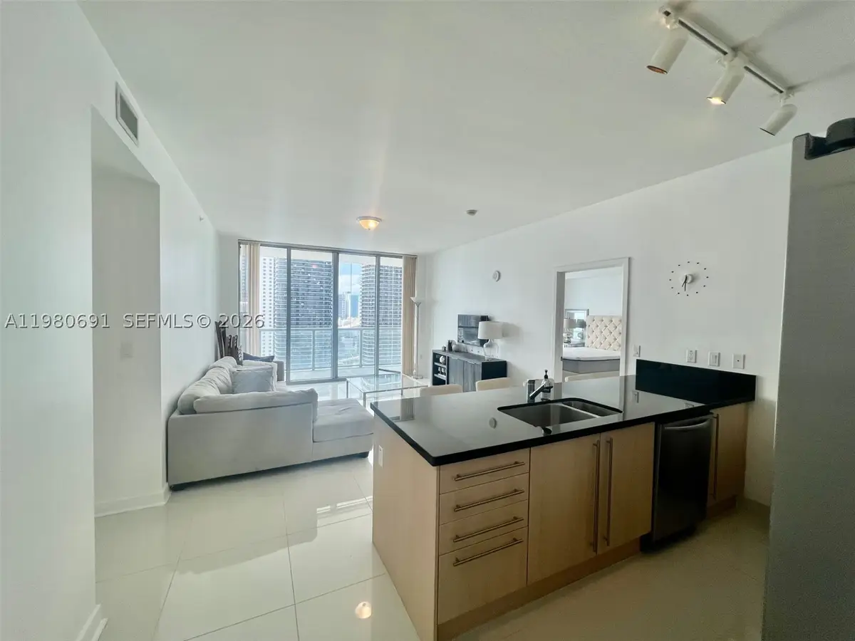 1111 SW 1st Ave #3223, Miami, FL 33130 - #1