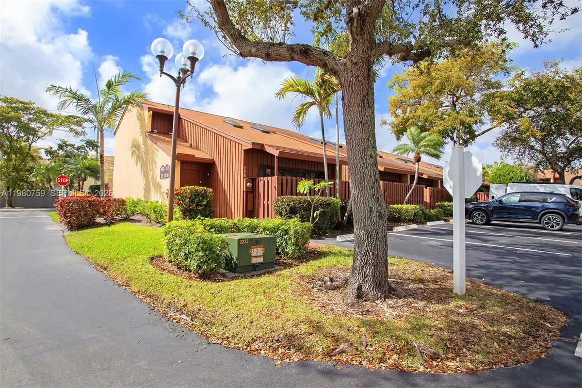 402 SE 14th St, Dania Beach, FL 33004 - #1