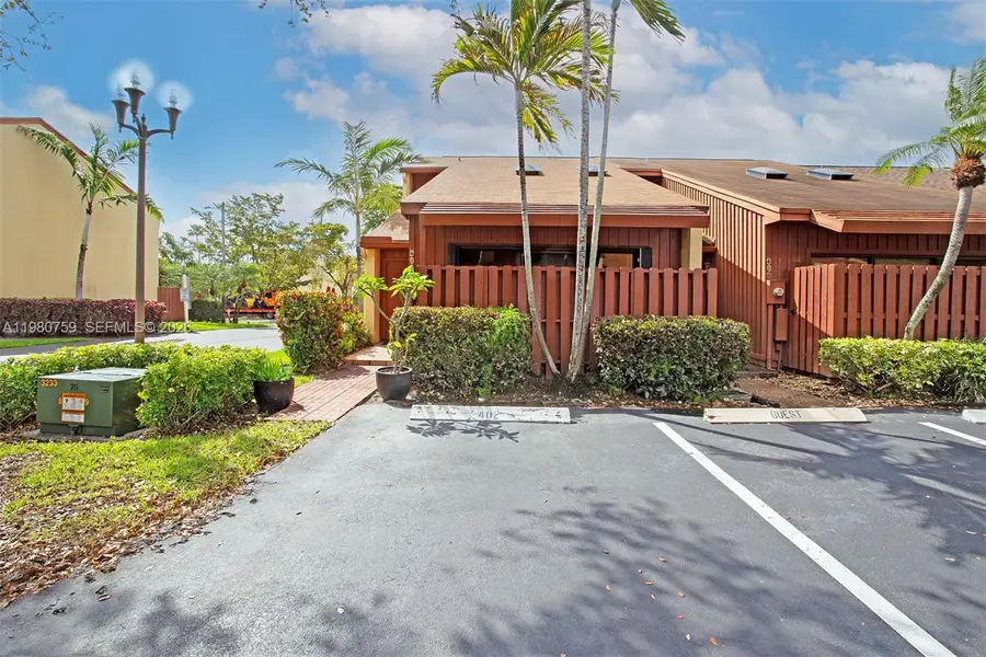 402 SE 14th St, Dania Beach, FL 33004 - #2