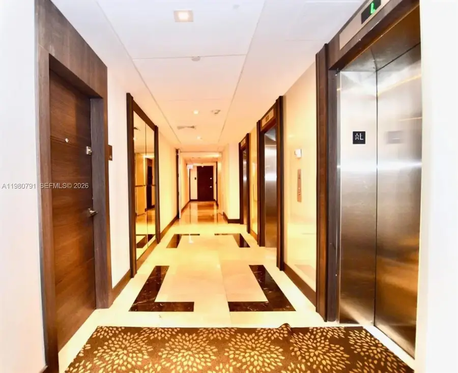 20505 E Country Club Dr #534, Aventura, FL 33180 - #3