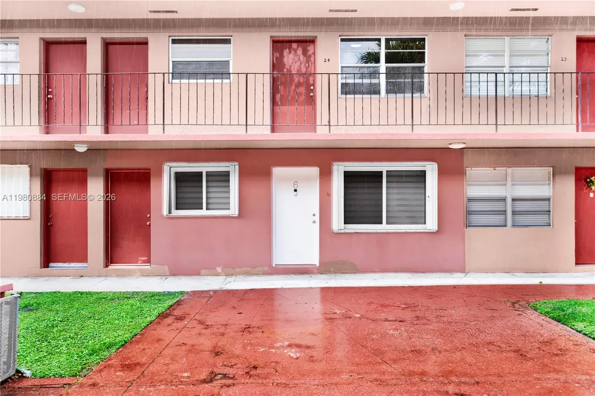 1281 W 29th St #6, Hialeah, FL 33012 - #1