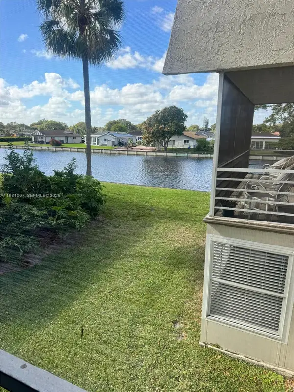 9400 Lime Bay Blvd #206, Tamarac, FL 33321