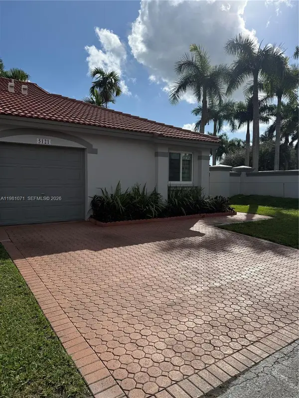 5121 NW 114th Ct, Doral, FL 33178