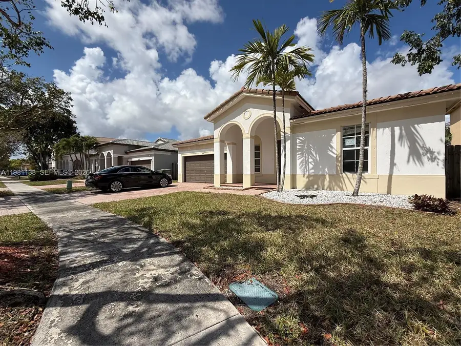 4045 NE 15th St, Homestead, FL 33033 - #2