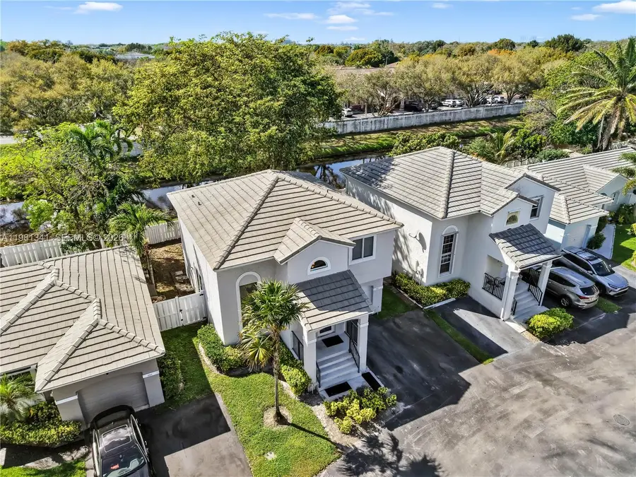 9913 NW 2nd St, Plantation, FL 33324 - #3