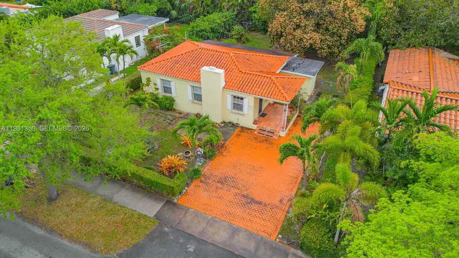 512 Mendoza Ave, Coral Gables, FL 33134 - #2