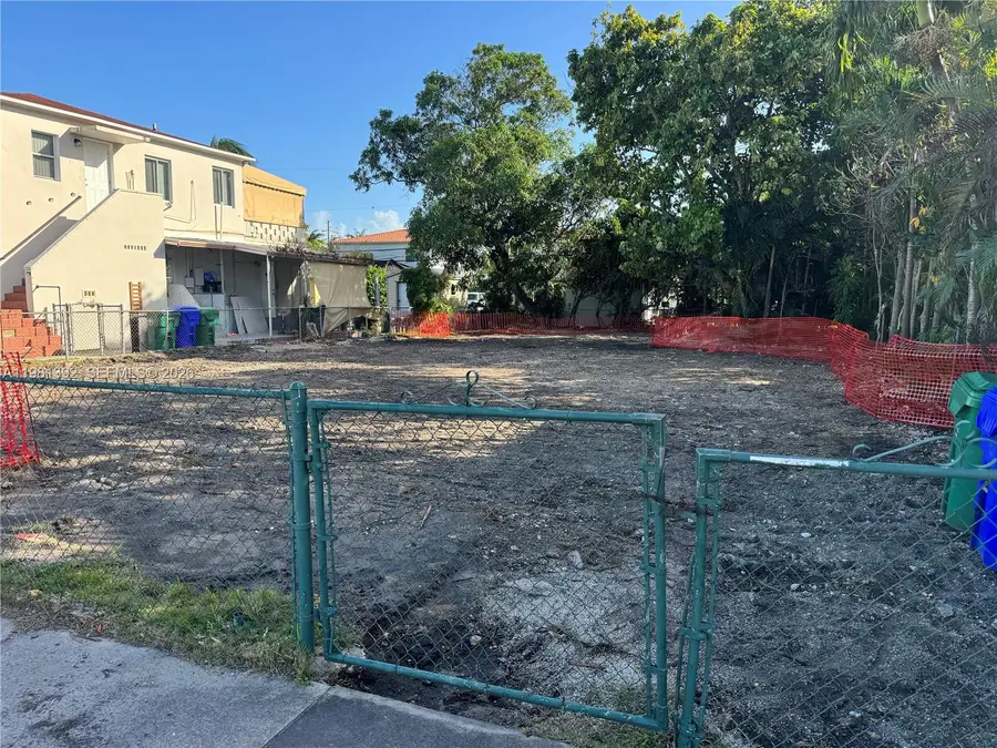 Address Withheld By Seller, Miami, FL 33145 - #2
