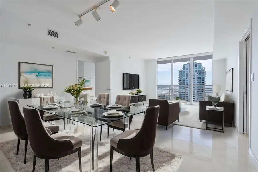 325 S Biscayne Blvd #3721, Miami, FL 33131 - #3