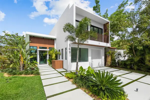 569 NW 44th St, Miami, FL 33127