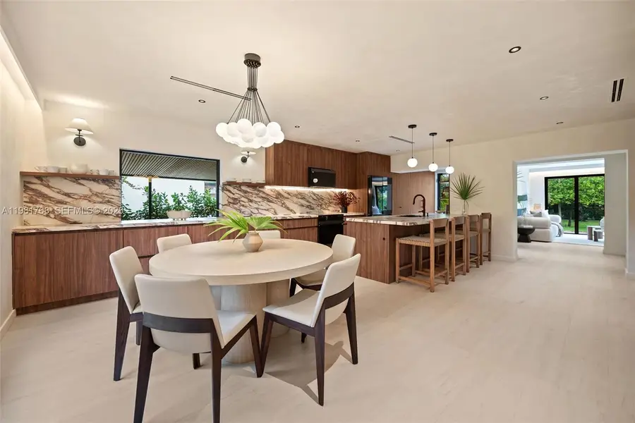 871 NE 128th St, North Miami, FL 33161 - #3