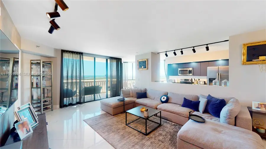 1000 W Island Blvd #2903, Aventura, FL 33160 - #3