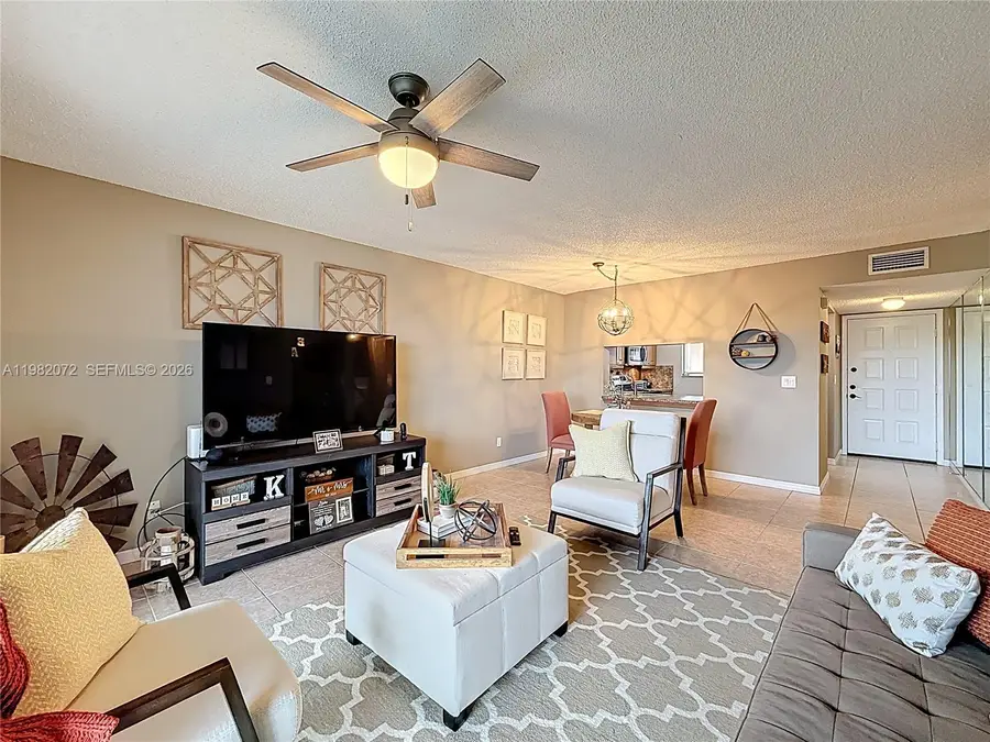 17000 NW 67th Ave #423, Hialeah, FL 33015 - #3