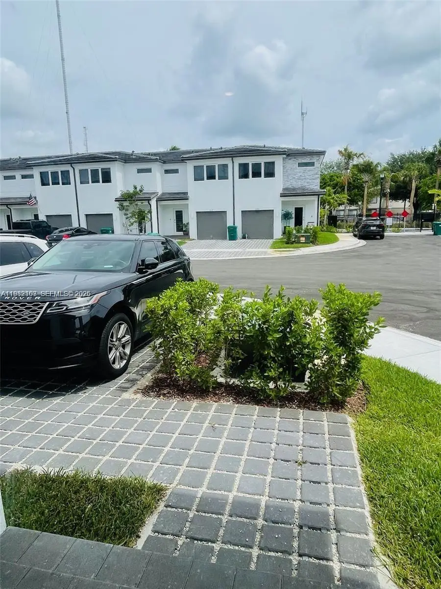 5000 SW 37th St, Pembroke Park, FL 33023 - #3