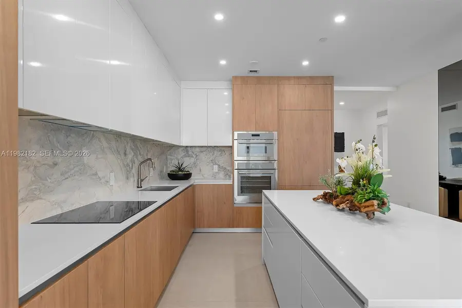 700 NE 24rd St #PH-5802, Miami, FL 33137 - #3