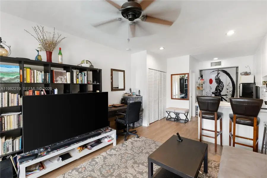 2445 Lake Pancoast Dr #J, Miami Beach, FL 33140 - #3