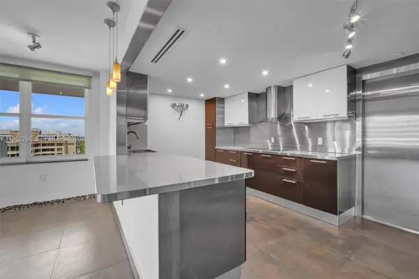 199 Ocean Lane Dr #1009, Key Biscayne, FL 33149