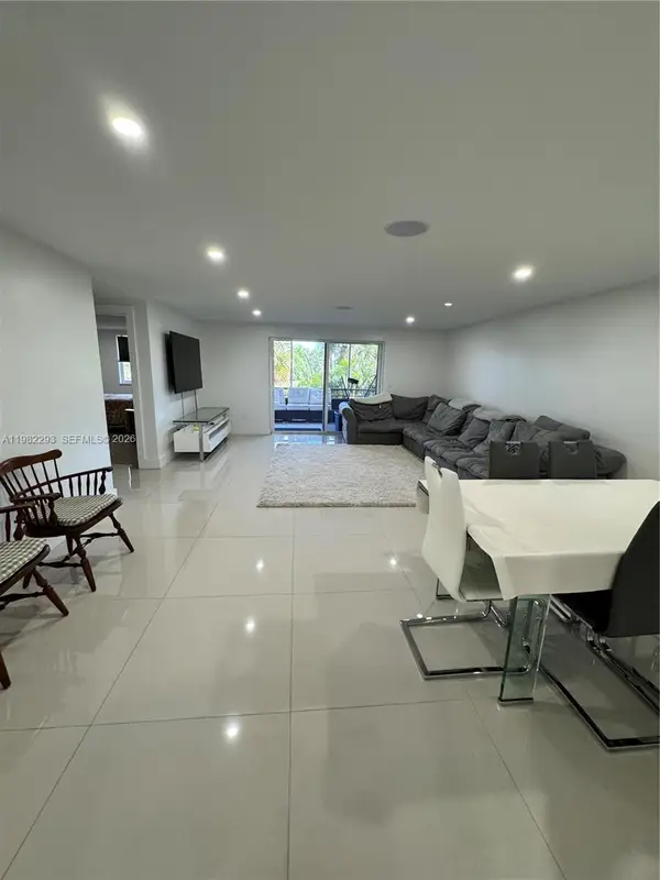 10110 Boca Entrada Blvd #305, Boca Raton, FL 33428