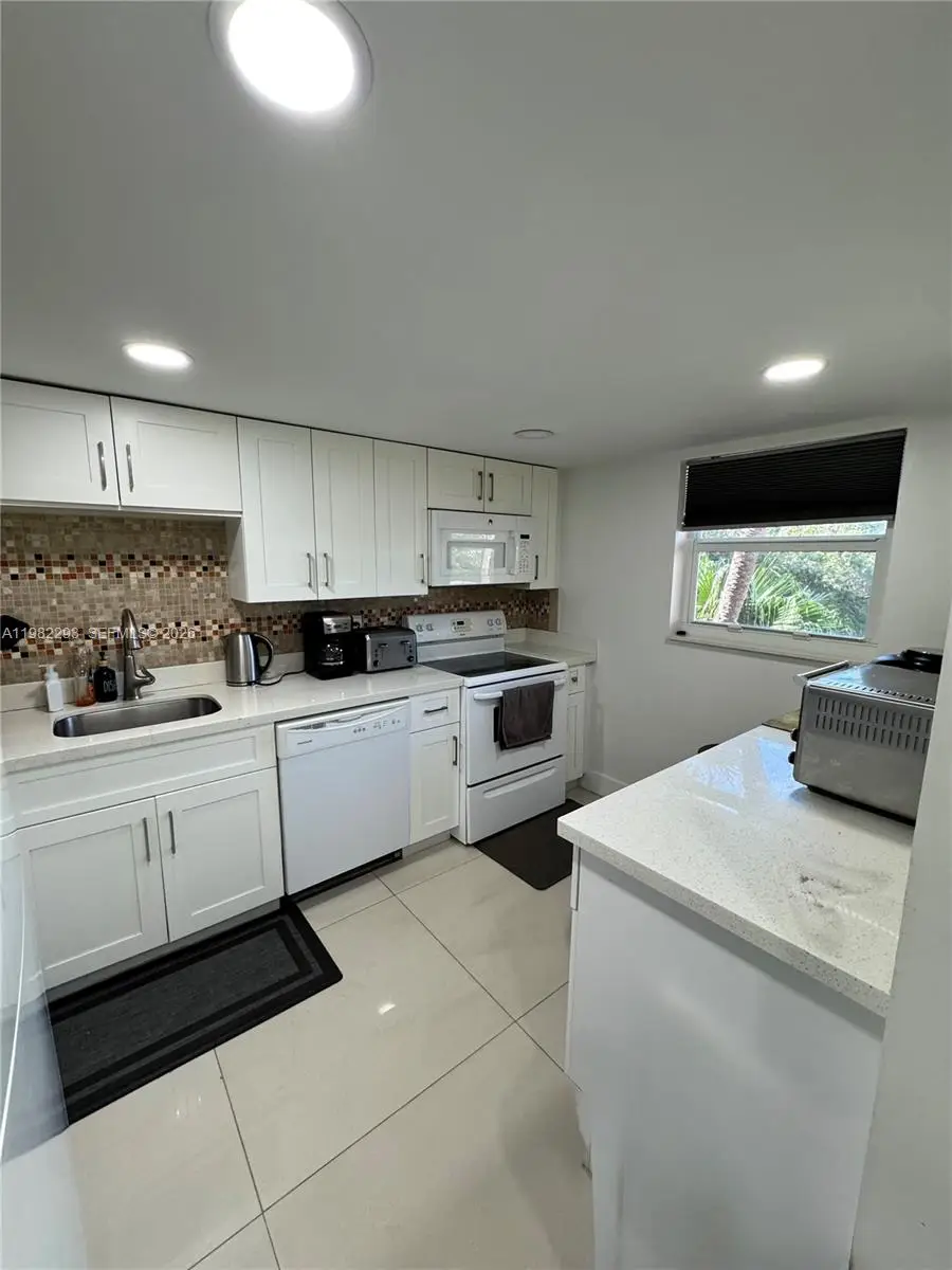 10110 Boca Entrada Blvd #305, Boca Raton, FL 33428 - #2