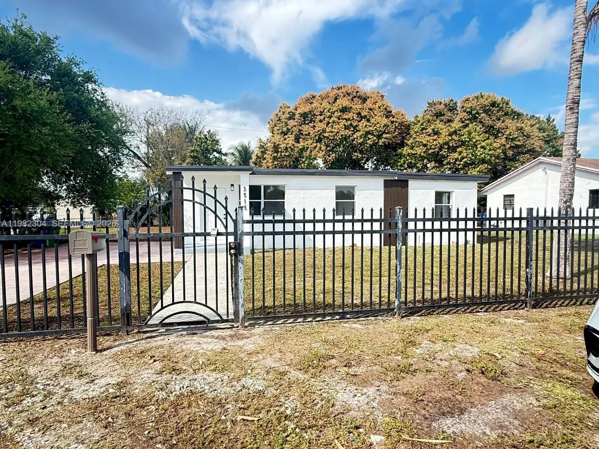 3515 NW 213th St, Miami Gardens, FL 33056 - #1