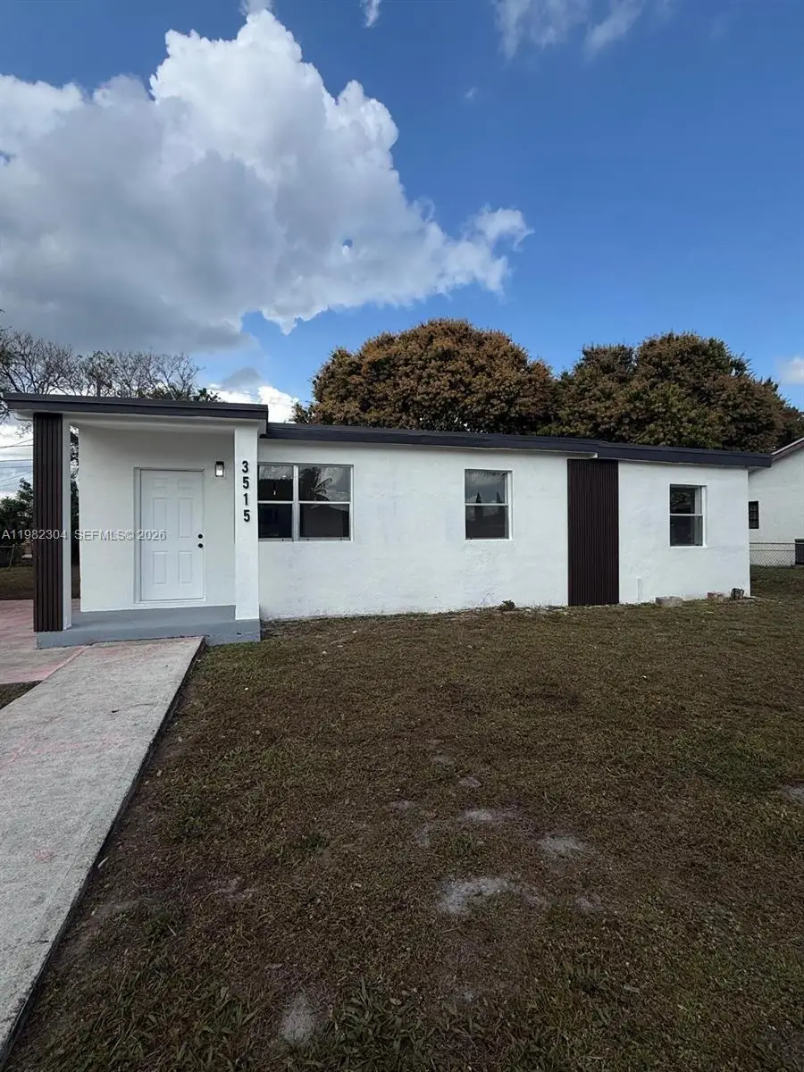 3515 NW 213th St, Miami Gardens, FL 33056 - #2
