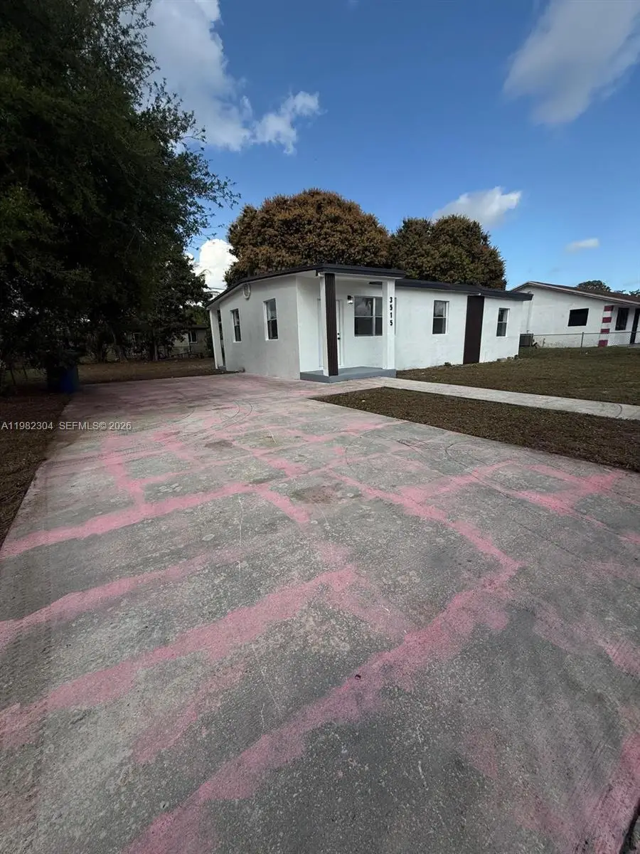 3515 NW 213th St, Miami Gardens, FL 33056 - #3