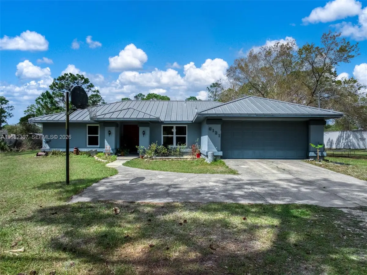 6121 Cherry Rd, Sebring, FL 33875 - #1