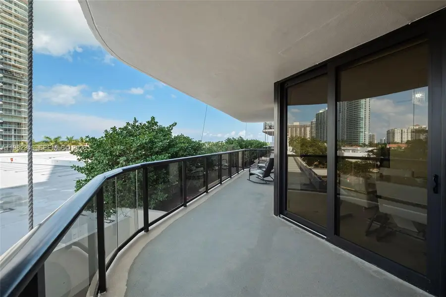 19667 Turnberry Way #4H, Aventura, FL 33180 - #2