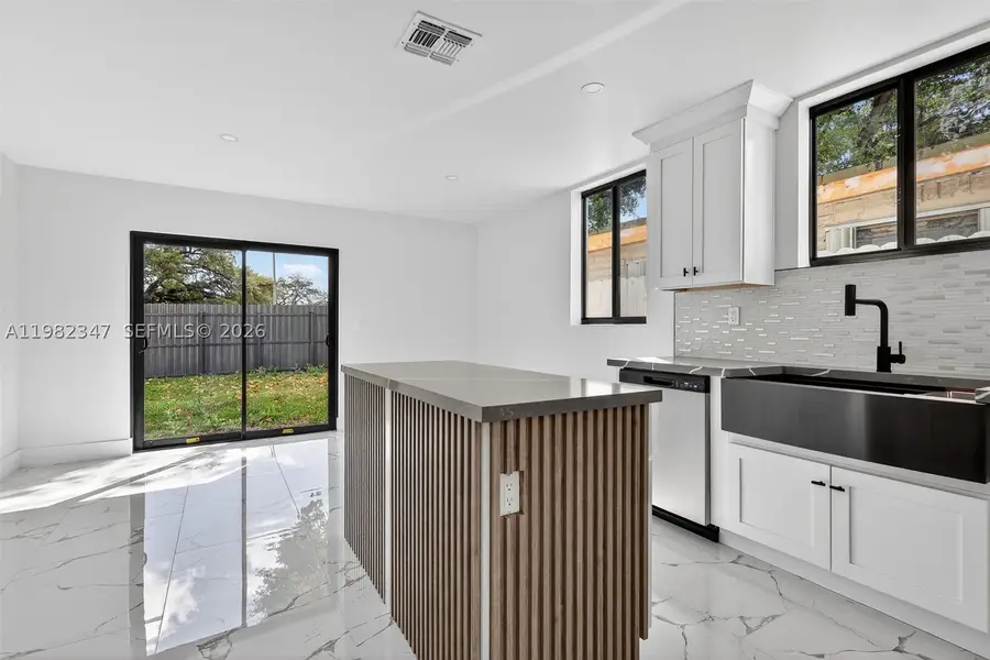 4313 NW 32nd Ave #4313, Miami, FL 33142 - #2
