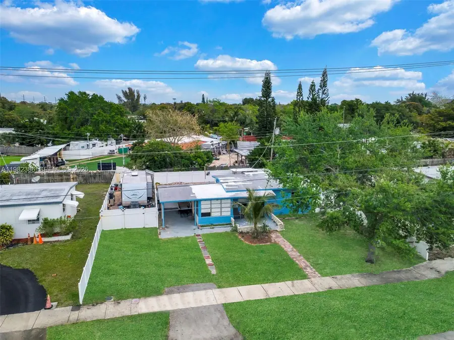 1449 NE 51st St, Pompano Beach, FL 33064 - #2