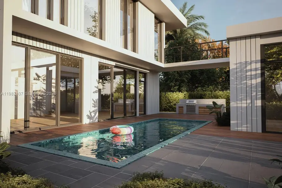 160 NW 39th St, Miami, FL 33127 - #2